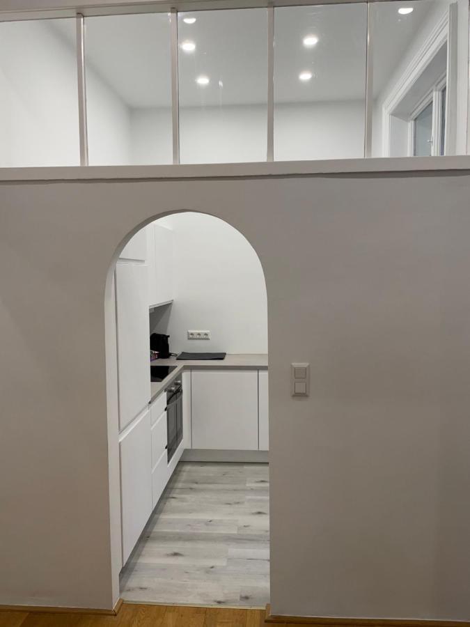 100M2 Apartment Naehe 1010 Wien Bagian luar foto